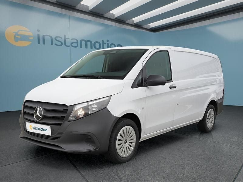 Weiß Gebraucht 2024 Mercedes Vito Van / Kleinbus | 29.149 € (Superpreis) - Bild 1/4