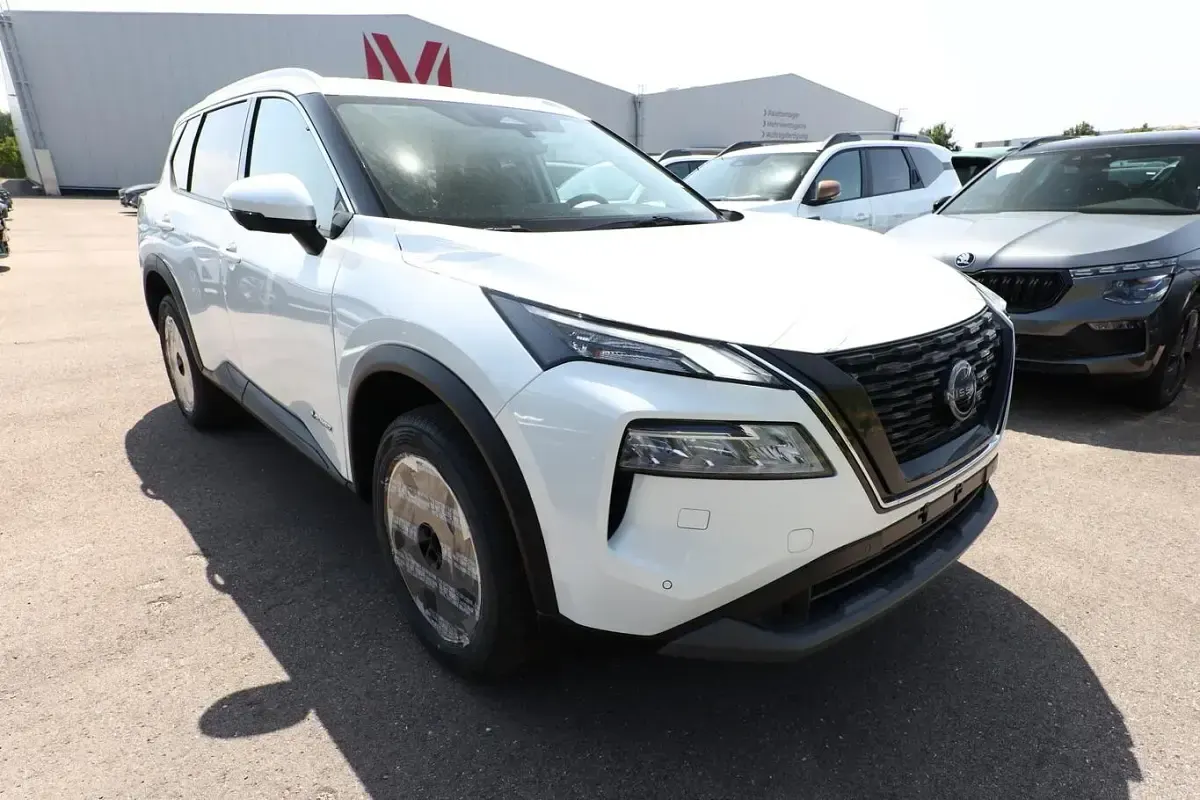 Neu Nissan X-Trail N-Connecta 158 PS (116 kW) 2026 Pearl white perleffekt SUV