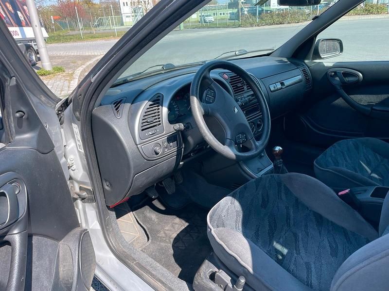 Second-hand Citroën Xsara 60 CP (44 kW) 2000 Argintiu Hatchback