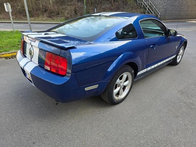 Gebraucht Ford Mustang 209 PS (153 kW) 2008 Blau Coupé