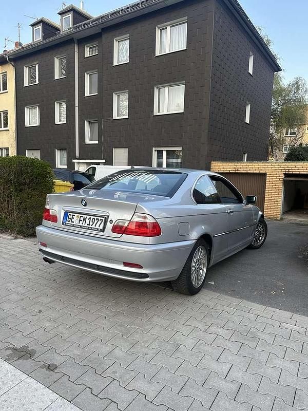 Gebraucht BMW 320 170 PS (125 kW) 2000 Grau Coupé