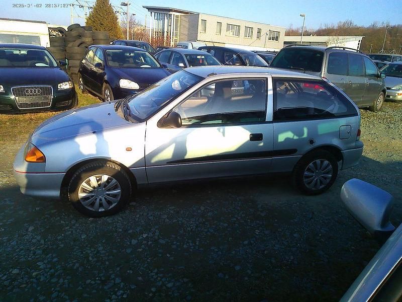 Gebraucht Suzuki Swift GLS 53 PS (38 kW) 2001 Limousine