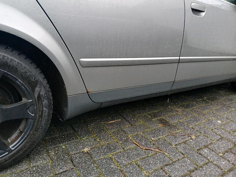 Gebraucht Audi A4 131 PS (96 kW) 2001 Grau Kombi