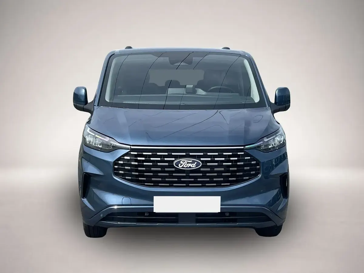 Neu Ford Tourneo Titanium 170 PS (125 kW) 2026 Blau Van / Kleinbus
