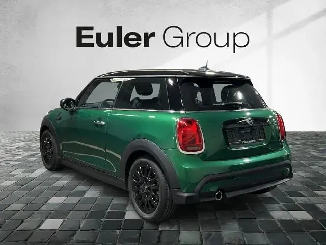 Gebraucht Mini Cooper 136 PS (100 kW) 2023 Gruen Kleinwagen