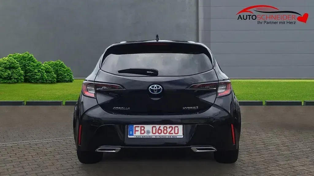 Gebraucht Toyota Corolla Hybrid Team 152 PS (111 kW) 2022 Schwarz Limousine