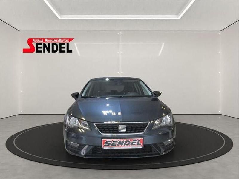 Grau Gebraucht 2019 Seat Leon Style Limousine | 12.999 € (Fairer Preis) - Bild 1/4