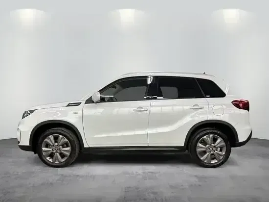 Gebraucht Suzuki Vitara Comfort 129 PS (94 kW) 2021 Weiss SUV
