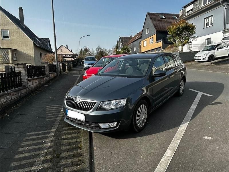 Gebraucht Skoda Octavia Style 150 PS (110 kW) 2014 Grau Kombi