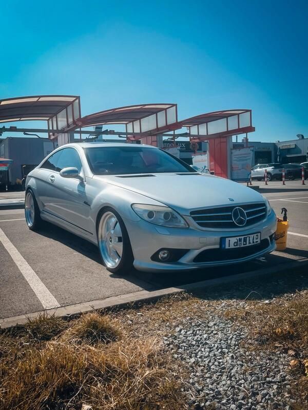 Silber Gebraucht 2006 Mercedes CL500 AMG Coupé | 22.999 € (Teuer) - Bild 1/4