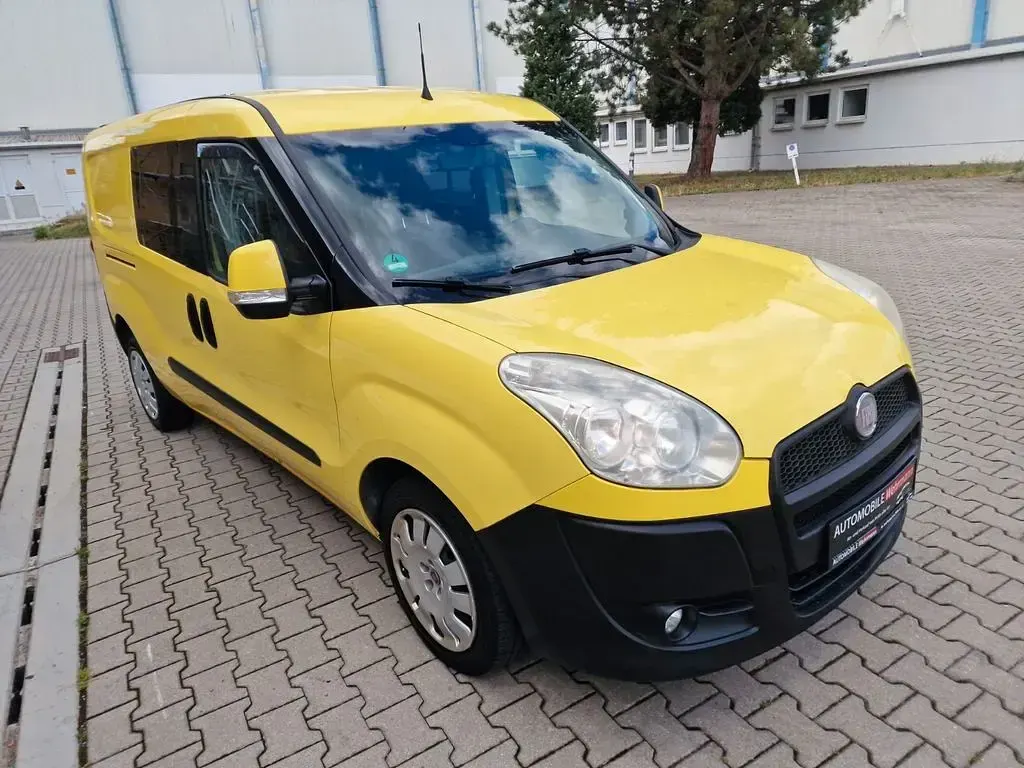 Gebraucht Fiat Doblò 90 PS (66 kW) 2013 Gelb Van / Kleinbus