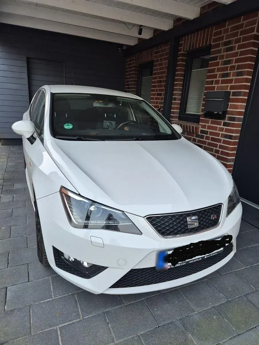 Gebraucht Seat Ibiza FR 105 PS (77 kW) 2015 Weiß Limousine