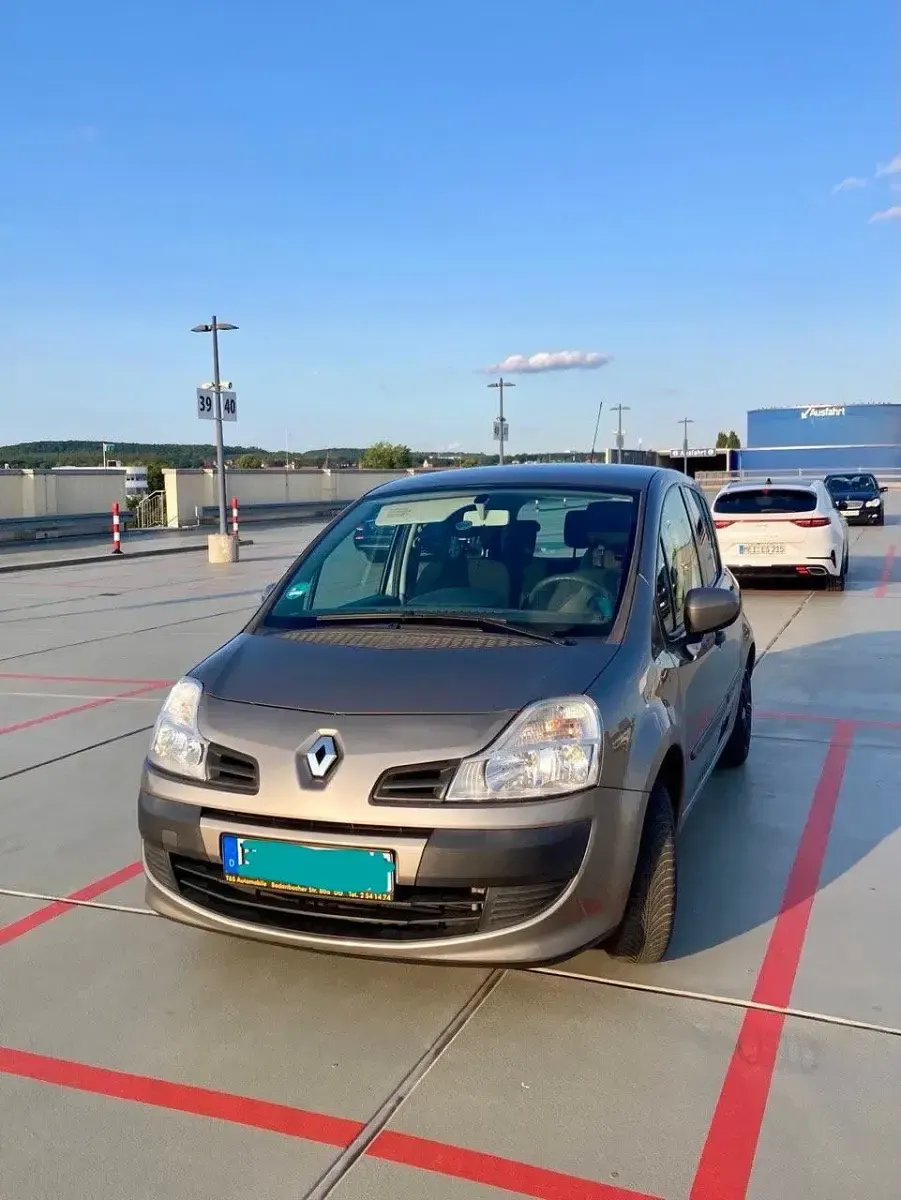 Gebraucht Renault Modus Avantage 75 PS (55 kW) 2008 Andere farben Van / Kleinbus