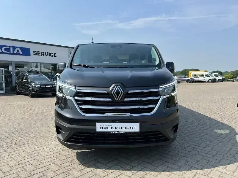 Nowe Renault Trafic Equilibre 150 KM (110 kW) 2025 Czarny Minivan