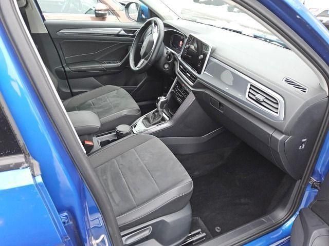 Gebraucht VW T-Roc Style 150 PS (110 kW) 2023 Ravennablau metallic SUV