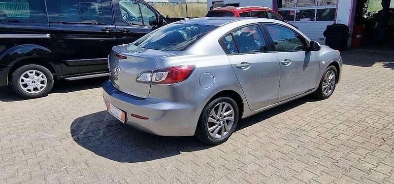 Gebraucht Mazda 3 105 PS (77 kW) 2012 Silber Limousine