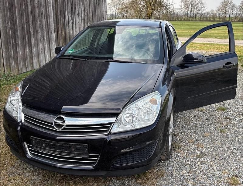 Gebraucht Opel Astra 90 PS (66 kW) 2009 Schwarz Limousine