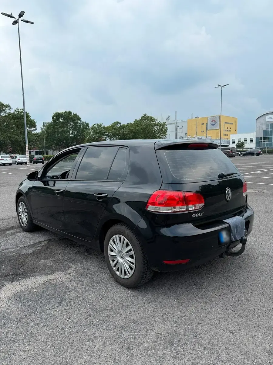 Gebraucht VW Golf VI 80 PS (58 kW) 2009 Schwarz Kleinwagen