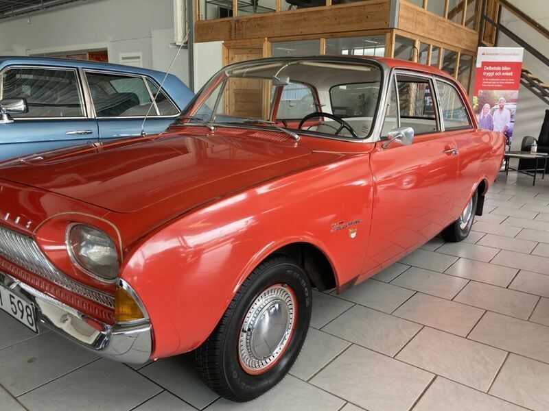 Rot Gebraucht 1961 Ford Taunus Limousine | 10.990 € - Bild 1/4