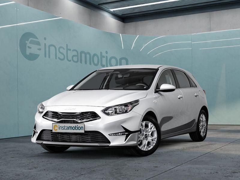 Gebraucht Kia Ceed 101 PS (74 kW) 2024 Silber Kleinwagen