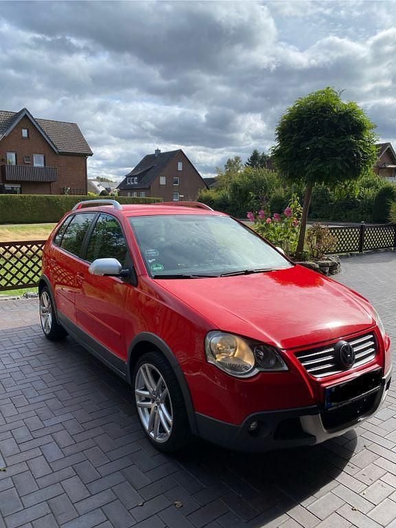 Rot Gebraucht 2008 VW Polo Cross Kleinwagen | 3.800 € (Guter Preis) - Bild 1/4