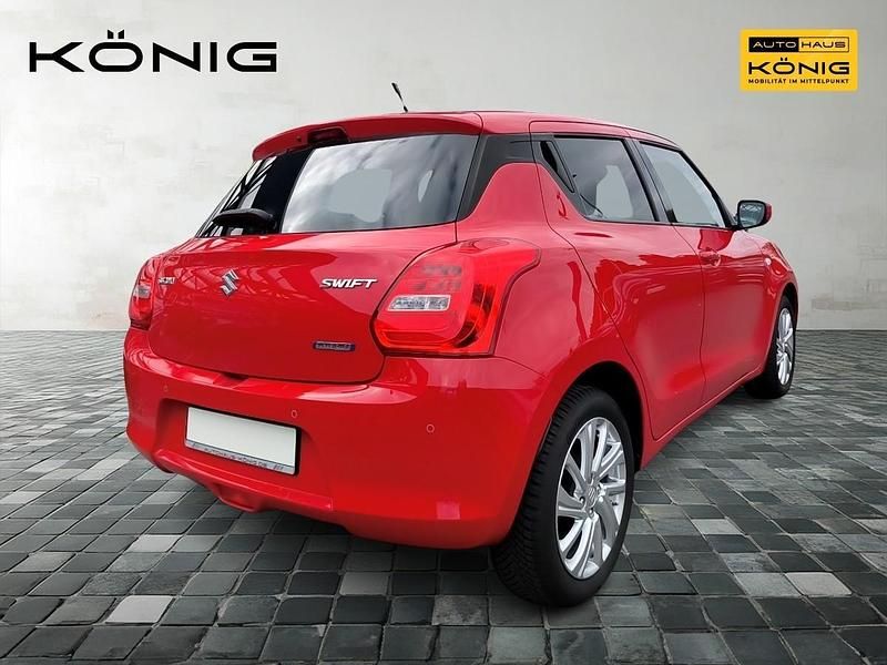 Gebraucht Suzuki Swift Comfort 83 PS (61 kW) 2023 Rot Kleinwagen