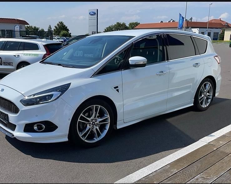 Weiß Gebraucht 2017 Ford S-MAX ST-Line Van / Kleinbus | 13.600 € (Fairer Preis) - Bild 1/4