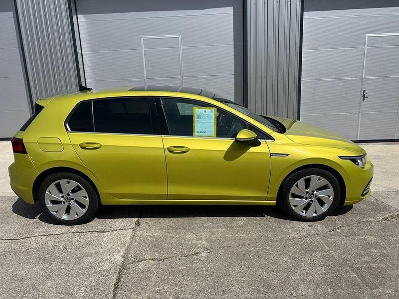 Gebraucht VW Golf VII Style 150 PS (110 kW) 2020 Gelb Limousine