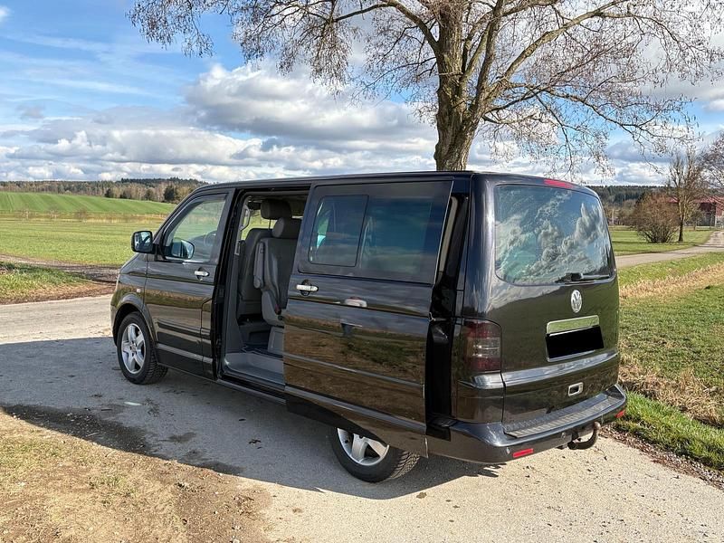 Schwarz Gebraucht 2005 VW T5 Van | 13.500 € (Etwas zu teuer) - Bild 1/4