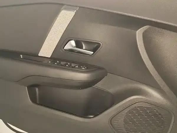 Gebraucht Citroën C4 PureTech 131 PS (96 kW) 2023 Weiss SUV