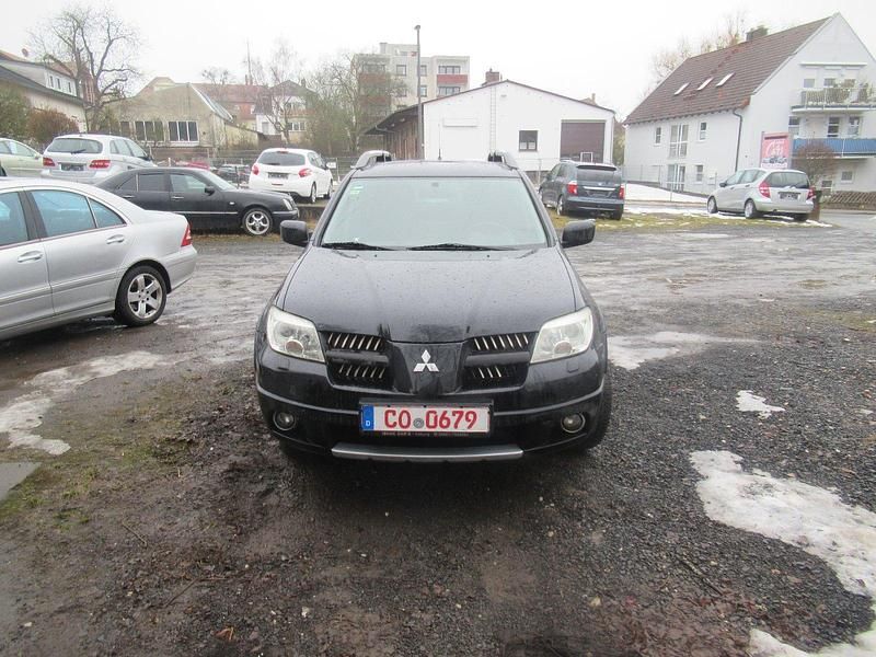 Gebraucht Mitsubishi Outlander 160 PS (117 kW) 2006 Schwarz SUV