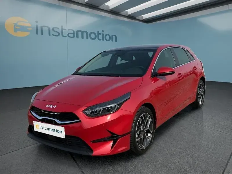 Gebraucht Kia Ceed 160 PS (117 kW) 2023 Rot Kleinwagen