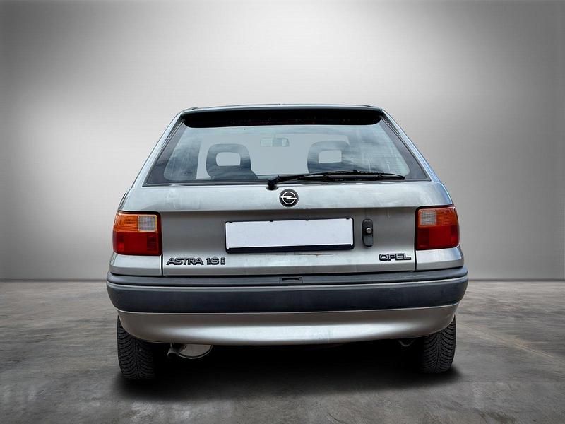 Gebraucht Opel Astra 70 PS (51 kW) 1993 Grau Kleinwagen