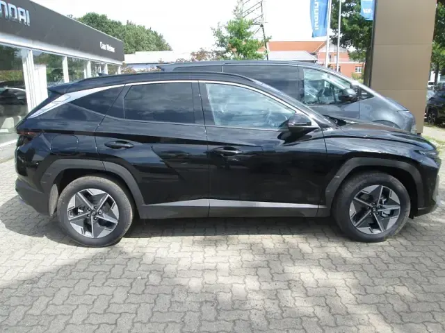 Neu Hyundai Tucson Trend 252 PS (185 kW) 2025 Schwarz SUV