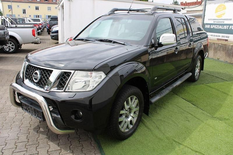 Gebraucht Nissan Navara 231 PS (169 kW) 2015 Schwarz (metallic) Pickup