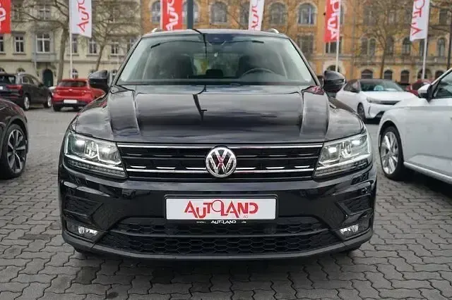 Gebraucht VW Tiguan Sound 125 PS (91 kW) 2017 Schwarz SUV