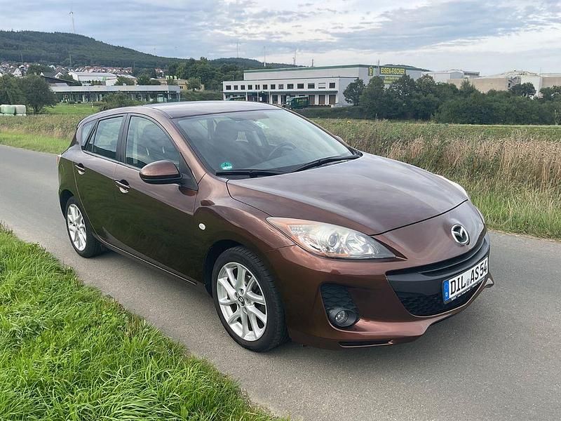 Braun Gebraucht 2013 Mazda 3 Edition Limousine | 5.950 € (Guter Preis) - Bild 1/4