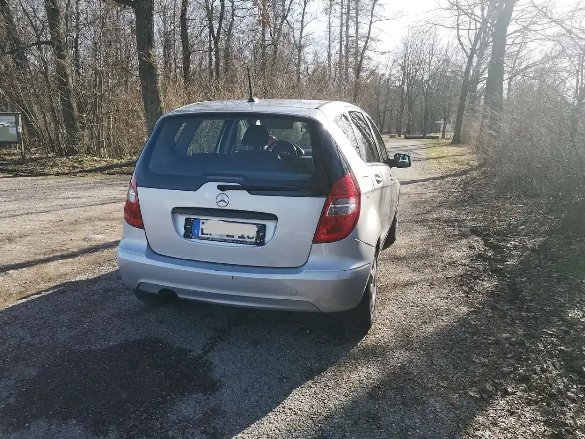 Gebraucht Mercedes A160 95 PS (69 kW) 2010 Grau Kleinwagen