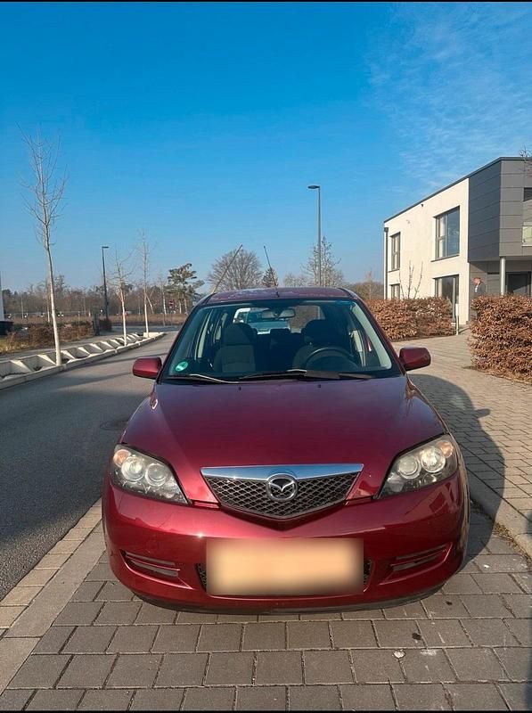 Gebraucht Mazda 2 90 PS (66 kW) 2007 Rot Kleinwagen
