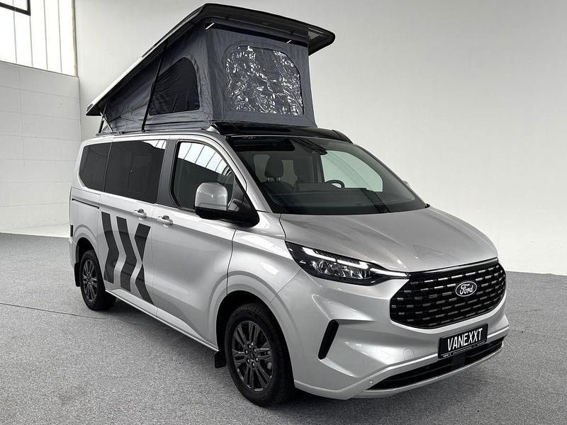 Gebraucht Ford Tourneo Titanium 170 PS (125 kW) 2026 Silber Van / Kleinbus