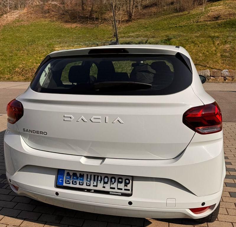 Gebraucht Dacia Sandero Expression 101 PS (74 kW) 2024 Weiß Limousine