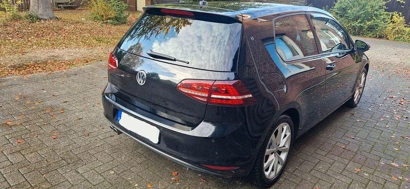 Gebraucht VW Golf VII Highline 140 PS (102 kW) 2013 Schwarz Limousine