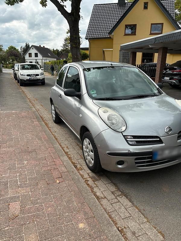 Silber Gebraucht 2005 Nissan Micra Kleinwagen | 1.980 € (Fairer Preis) - Bild 1/4