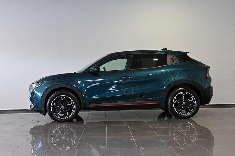 Gebraucht Alfa Romeo Junior Edizione Speciale 114 kW (156 PS) 2024 Blau blu navigli metallic (metallic) SUV