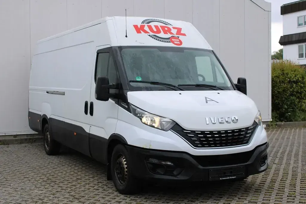 Gebraucht Iveco Daily 155 PS (114 kW) 2020 Van / Kleinbus