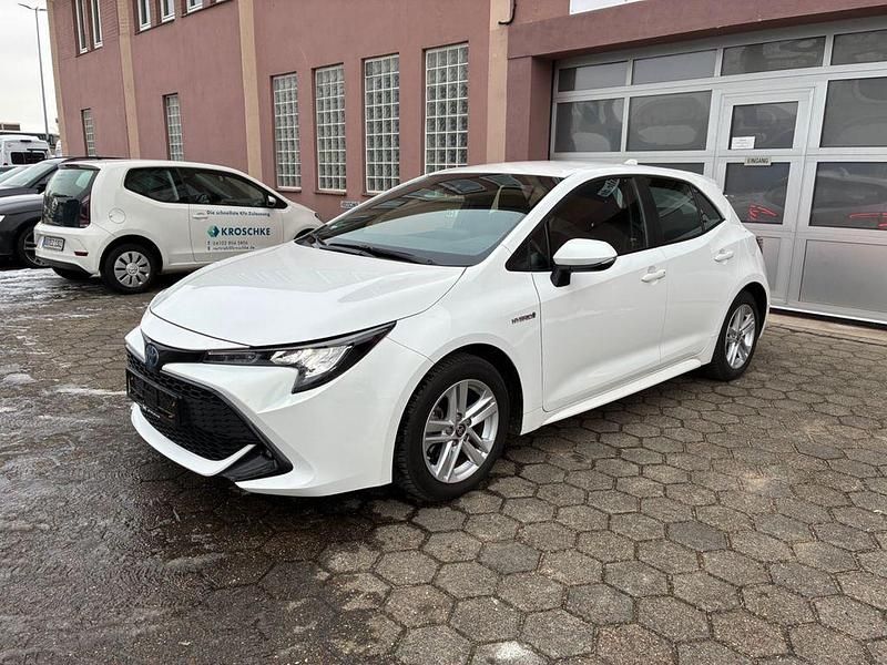 Gebraucht Toyota Corolla 122 PS (89 kW) 2021 Weiß Limousine