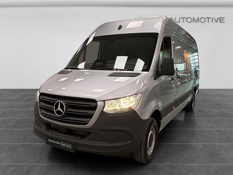 Neu Mercedes Sprinter 170 PS (125 kW) 2026 Silber Van