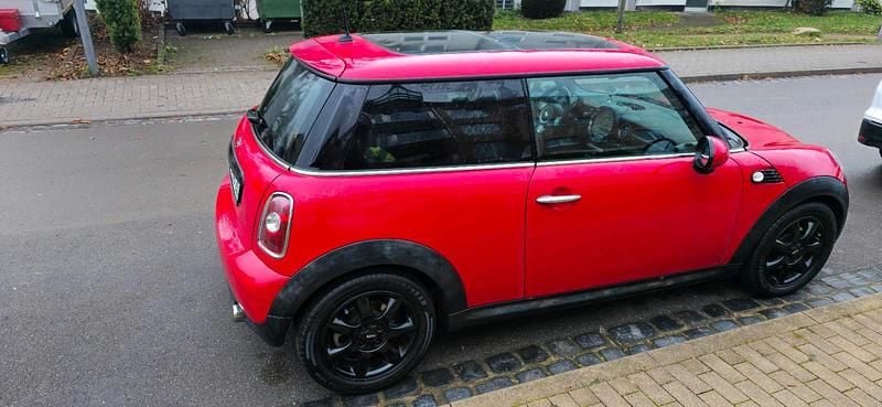Gebraucht Mini Cooper 90 PS (66 kW) 2009 Rot Kleinwagen