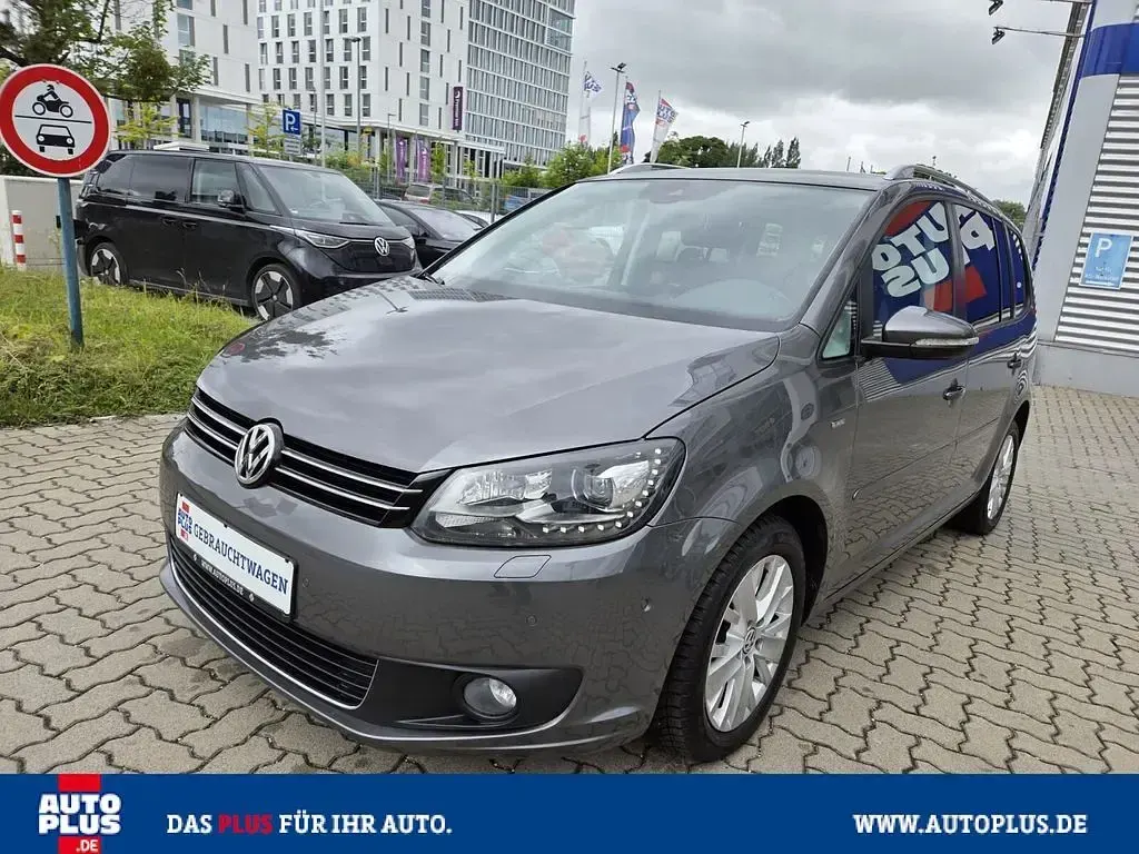 Gebraucht VW Touran Life 140 PS (102 kW) 2013 Grau Van / Kleinbus