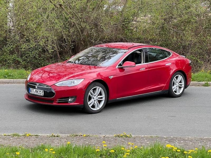Gebraucht Tesla Model S 309 kW (421 PS) 2013 Rot Kleinwagen